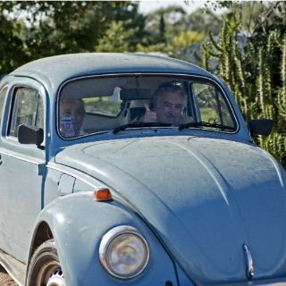 Mujica quiere mantener fuera a Slim de medios uruguayos