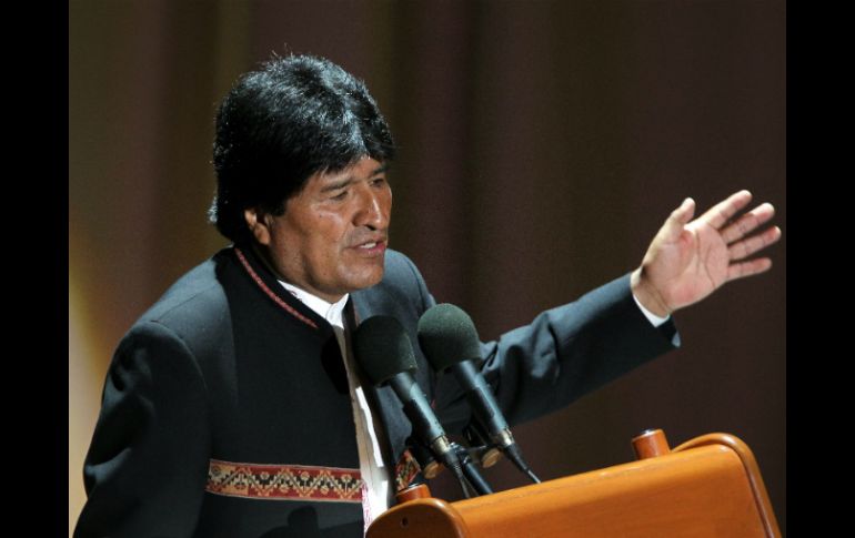 ''Estados Unidos tiene en marcha una agresión económica contra Venezuela porque la conspiración política les falló'', dice Evo. EFE / ARCHIVO
