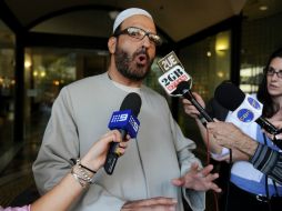 Haron Monis huye a Australia con un nombre falso después de cometer un fraude en Irán en 1996 y recibe asilo político. AP / D. Lewins
