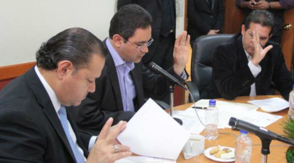 Imagen de la sesión de la Comisión Temporal de Seguimiento del caso López Castro. TWITTER / @LegislativoJal