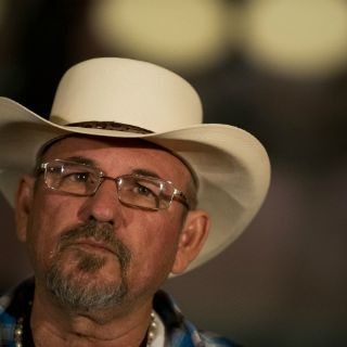 'Perdóname por haberte tocado como padre', Hipólito a su hijo