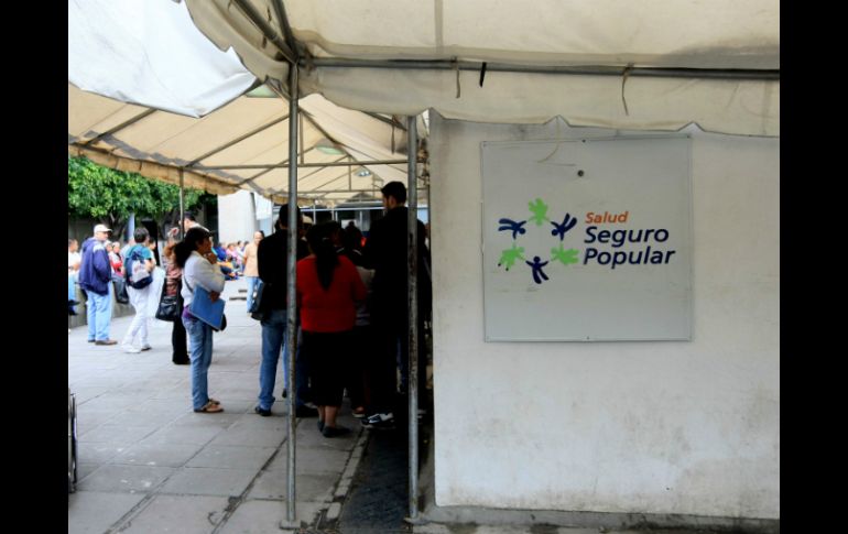 En un inicio, el Seguro Popular cobraba una cuota de recuperación por cada póliza. EL INFORMADOR / ARCHIVO