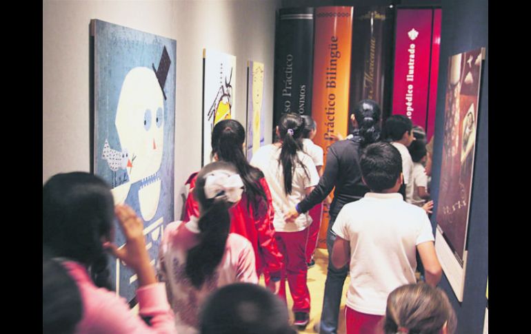 El palabratorio. Una de las exposiciones que alberga actualmente el museo y que supone la interacción con palabras y conceptos. ESPECIAL / Cortesía del Trompo Mágico