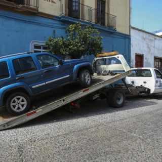 Envían al corralón a 216 autos con operativo 'barredora'