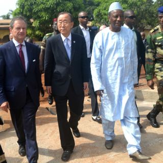 Ban Ki-moon termina gira por países afectados por ébola