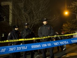 El suceso ocurrió en el distrito de Brooklyn, uniformados resguardan el lugar. AP / J. Minchillo