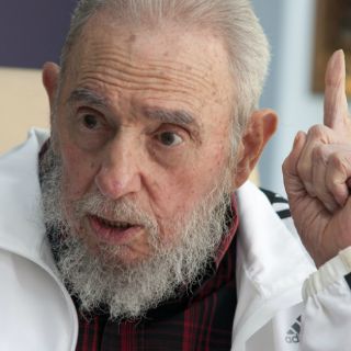 La poesía política del siglo XX, reunida en una antología