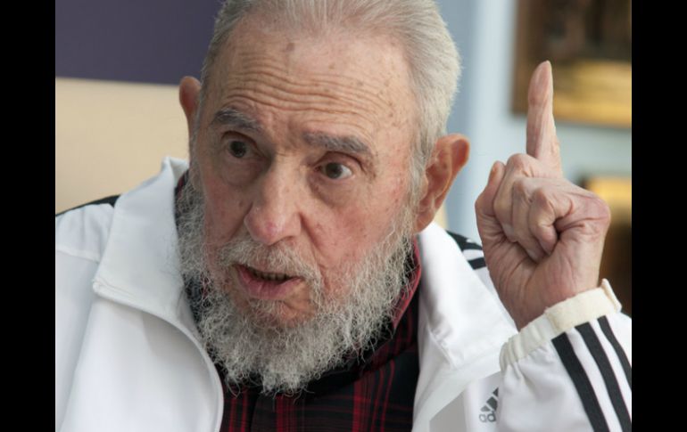 Para Sartorius, el arte buscaba la bendición de la revolución, idilio que termina cuando Castro encarcela al poeta Heberto Padilla. AP / ARCHIVO