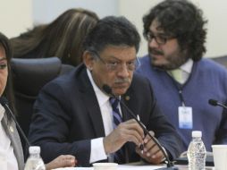 El diputado perredista, Miguel Alonso Raya, cuestiona los resultados de la investigación realizada por la PGR respecto al caso Iguala. NTX / ARCHIVO