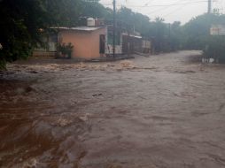 Las fuertes lluvias en el sureste colombiano aíslan a unas 20 mil familias. EFE / ARCHIVO