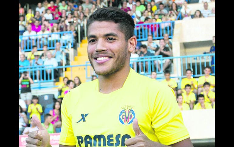 CONTENTO. Jonathan Dos Santos vive un resurgimiento de su carrera con el Villarreal. EFE / ARCHIVO