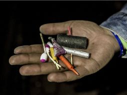 A pesar de no estar permitido, en las calles del Centro tapatío se comercializan productos que contienen pólvora. EL INFORMADOR / ARCHIVO