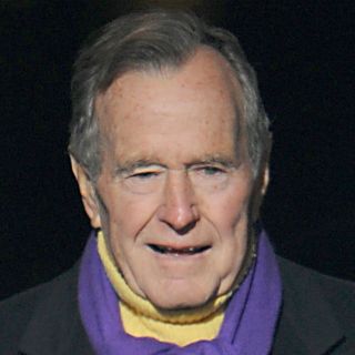 Ex presidente George H. W. Bush es hospitalizado