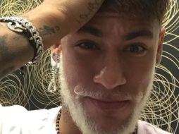 'Ho, Ho, Ho... Feliz Natal', publica el brasileño en la red social. TWITTER / @neymarjr