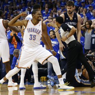 Kevin Durant no jugará contra los Spurs por lesión