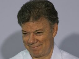 El presidente decide mantener al ejército en sus posiciones argumentando legacidad, medida que es criticada por la guerrilla. AP / ARCHIVO