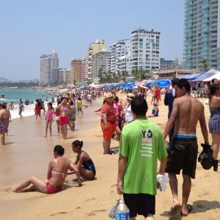 Tras Noche Buena, recomiendan playa para curar la resaca