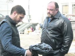 'La entrega' está basada en un cuento corto de Dennis Lehane. En la imagen, Tom Hardy y James Gondolfini. ESPECIAL / Twentieth Century Fox