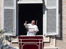 Francisco proclama el Angelus en la plaza San Pedro. EFE / A. DI MEO