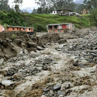 Aludes de barro dejan nueve muertos en Sri Lanka