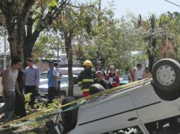 El vehículo circulaba sobre la autopista a Zapotlanejo a la altura del Cortijo de los Fernández. EL INFORMADOR / ARCHIVO