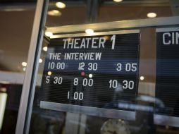 La proyección de la comedia que parodia al líder norcoreano podría estar relacionada con los apagones. AP / J. Minchillo