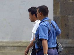 Uno de los detenidos portaba una navaja con la que amenazó al chofer del taxi para despojarlo del dinero. EL INFORMADOR / ARCHIVO
