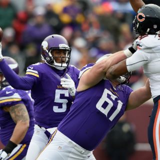 Bridgewater y los Vikingos extienden pesadilla de los Osos