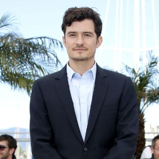 Orlando Bloom luce su abdomen en Cancún