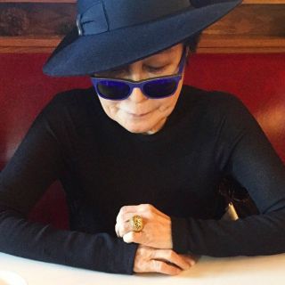 El MoMA dedicará retrospectivas a Björk y Yoko Ono