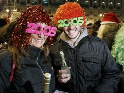 En caso de acudir a algún restaurante, bar, antro o fiesta, no se debe perder de vista la bebida ni objetos personales. EFE / A. Martín
