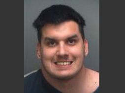 Christian José Gómez fue detenido y acusado de asesinato tras haber reconocido que había matado a su madre. AP /