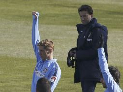 El técnico argentino ve bien al español, ya que ha entrenado de buena manera. EFE / S. Barrenechea