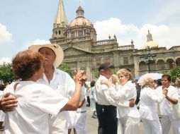 Debe ayudárseles en el cumplimiento de las indicaciones médicas y a realizar actividad física de manera constante. EL INFORMADOR / ARCHIVO