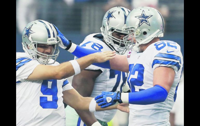 Cuatro temporadas después, Tony Romo guió a los Vaqueros a una postemporada y buscan regresar a un Super Bowl. AFP / B. Wade
