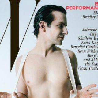 Bradley Cooper posa semidesnudo en revista