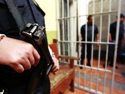 Los ahora presos, golpearon al policía que los vigilaba y lo desarmaron para luego escapar. EL INFORMADOR / ARCHIVO