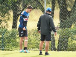 El futbolista recibe terapia física por una molestia en el cuádriceps del muslo derecho. MEXSPORT / ARCHIVO