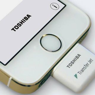 Presentan adaptador para transferencia de datos de alta velocidad