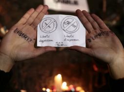 Pone en manifiesto que los terroristas temen la libertad de expresión y de prensa. AFP / J. Saget