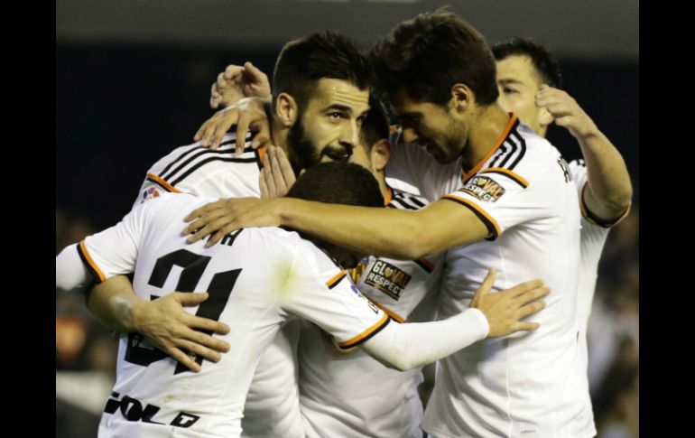 Los anotadores del Valencia fueron José Luis Gayá y Álvaro Negredo. AFP / J. Jordan