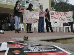 Manifestantes exigen la aparición de Sánchez y desafuero de Omar Cruz, alcalde de Medellín. EFE / S. Ramírez