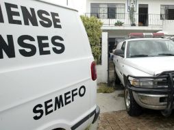 El Semefo inspeccionó las bolsas, después las trasladaron hasta Chilpancingo, donde les practicarían estudios forenses. EL INFORMADOR / ARCHIVO