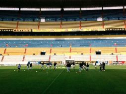 Este jueves entrenaron en la cancha del Estadio Jalisco. TWITTER / @LeonesNegrosCF