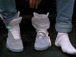 Los tenis autoajustables de Nike son utilizados por Marty McFly en 'Volver al Futuro II'. ESPECIAL / Universal Pictures