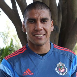 Carlos Salcido 'disfruta' el mal momento de Chivas