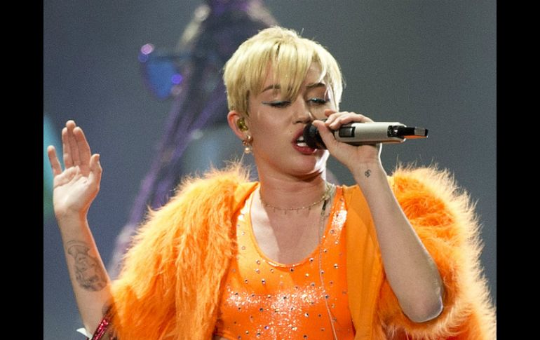 Tras robar gran cantidad de pertenencias de la cantante, el ladrón permanece detenido. AP / ARCHIVO