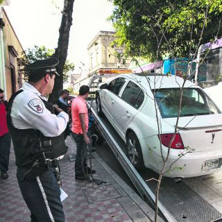 Envían a 344 autos al corralón con el operativo 'barredora'