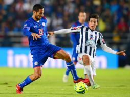 El refuerzo estrella de Cruz Azul, Roque Santa Cruz, debutó en la Liga MX con un pase para gol. MEXSPORT / A. Macías