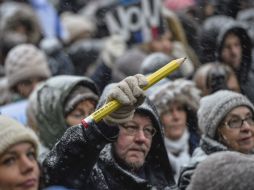 'No dejaremos a los depredadores de la libertad de prensa escupir sobre las tumbas de Charlie Hebdo', comentaron. AP / H. Montgomery
